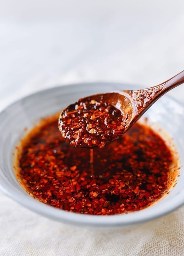 House Chili OIL Sauce ( 2 oz ).
