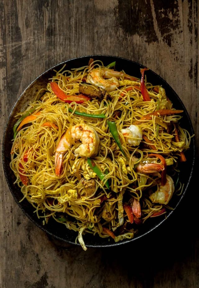 Singapoor Style Curry Noodles ( Large ) * NEW ITEM * MUST TRY *.