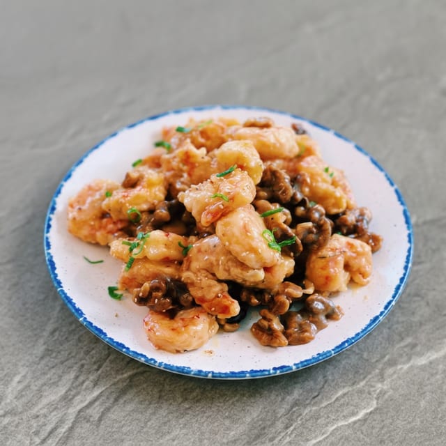Walnut Shrimp (Large).